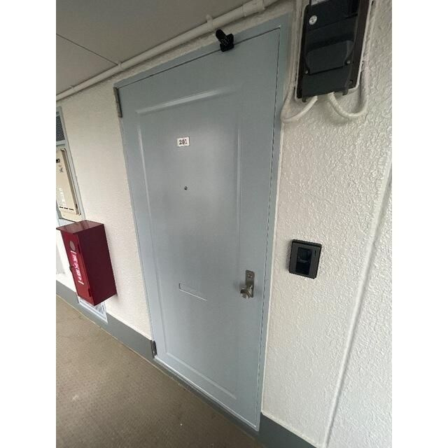 クーノス北坂戸の玄関