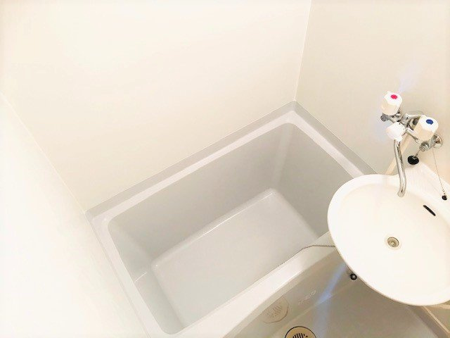 レオパレスサンハイムの浴室|バス・トイレ別々です☆