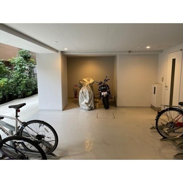 ES-Grande木場公園の駐車場|駐輪場