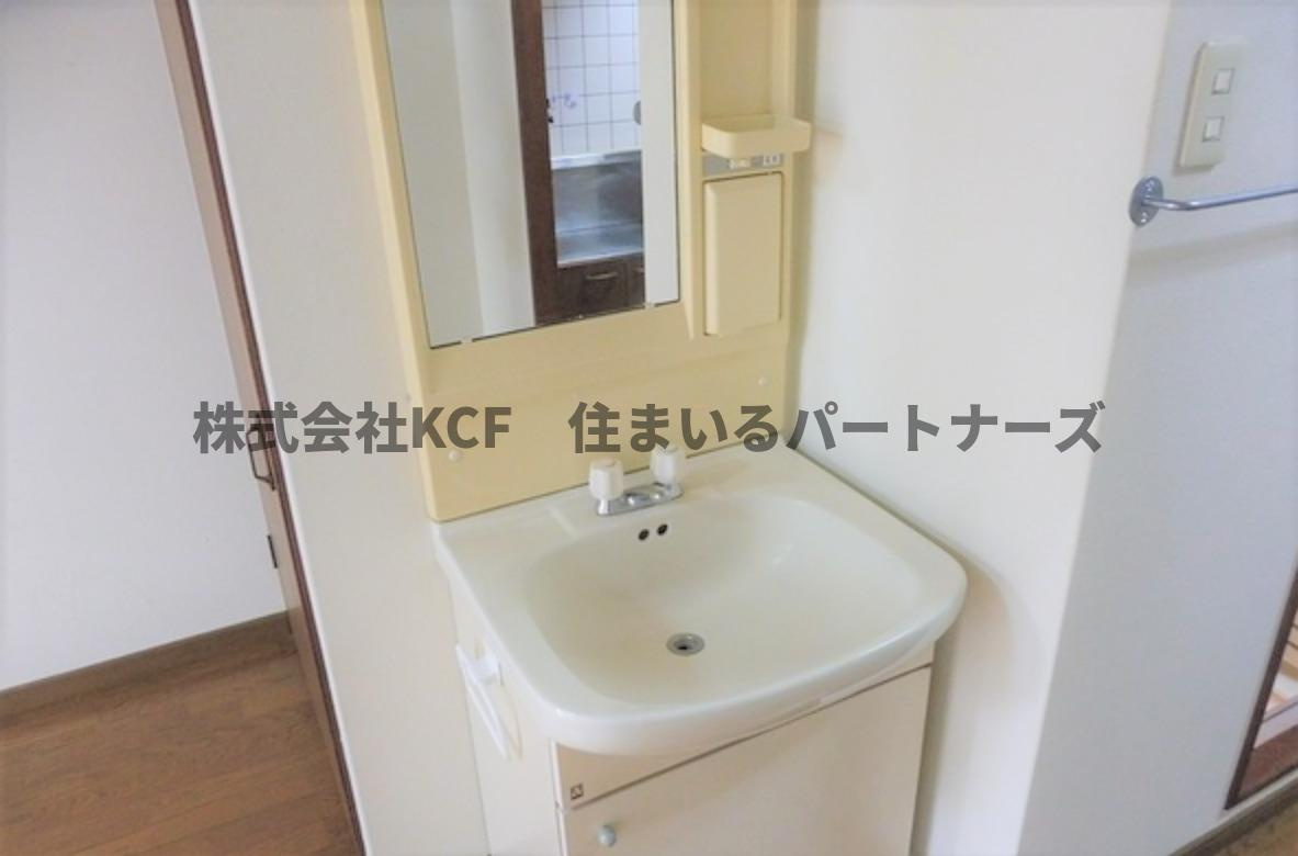 江崎ガーデンビルの洗面所|使いやすい洗面所です