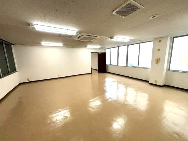TFRビルの内装