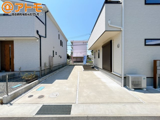 【駐車場】 | 沼津市原　分譲住宅　1号棟 | ゆったりスペースで、駐車も楽ちん♪