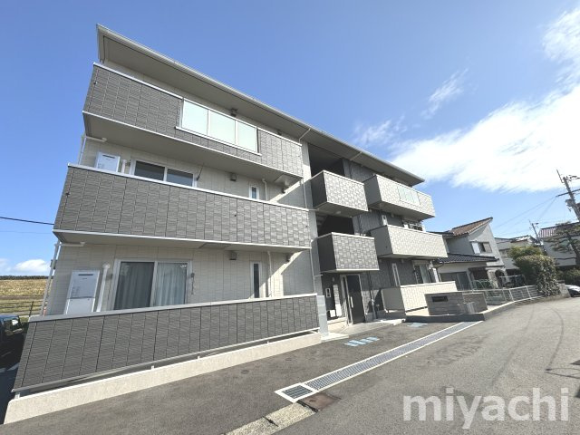 シャルマン上吉野のエントランス