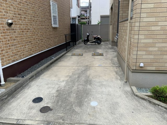 プレウスの駐車場