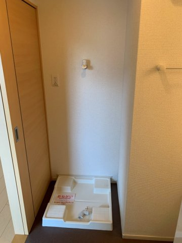 プレウスの洗面所