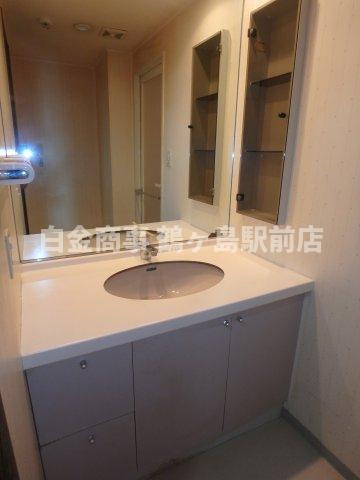グランドヒルズ福徳壱番館の独立洗面台