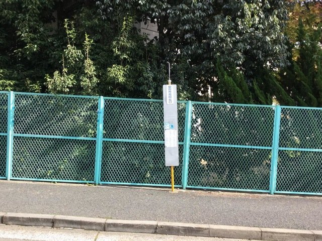 パピヨンフィオーレのエントランス|「安古市高校北口」バス停留所 0.8km
