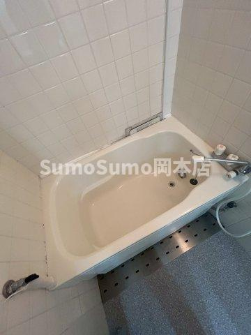 神戸市東灘区魚崎北町４丁目の賃貸マンションの浴室|きれいなお風呂です