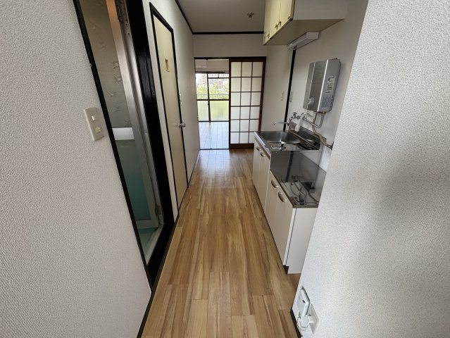 ステーションビルⅡの玄関