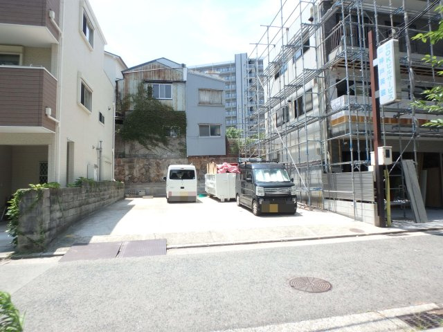 楠町１丁目土地