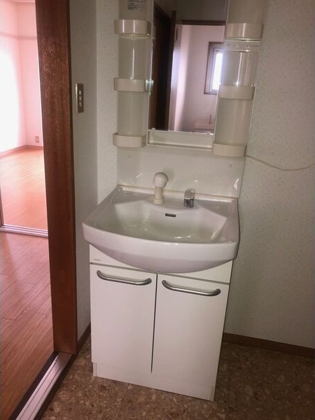 光陽マンションの洗面所