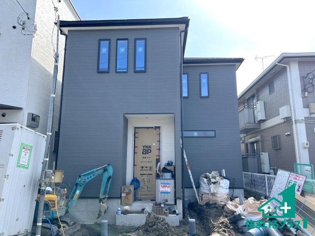 ●31(土)1(日)3(祝)現地説明会！　大和郡山市本町　限定1邸の外観|現在はこんな感じです。完成までが待ち遠しいですね。