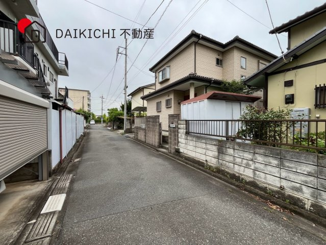 【前面道路含む現地写真】 | 鴻巣市吹上富士見3丁目　中古戸建