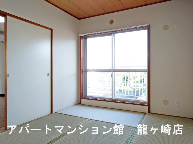 竜ヶ崎ハイツBの和室