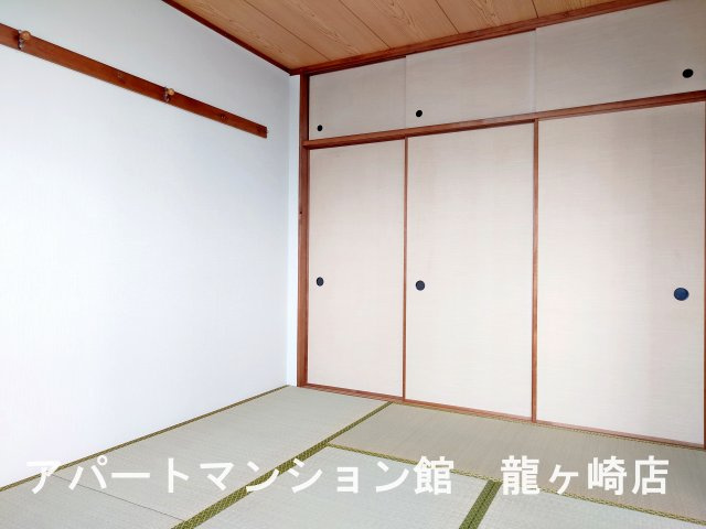 竜ヶ崎ハイツBの和室