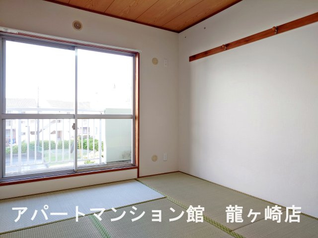 竜ヶ崎ハイツBの和室