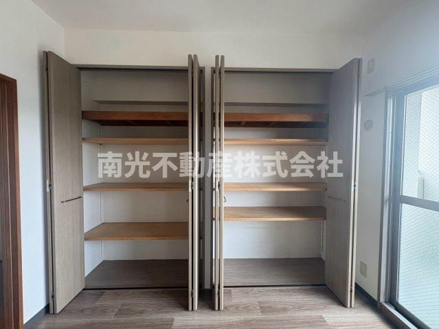 東大阪市中小阪５丁目の賃貸マンションの収納