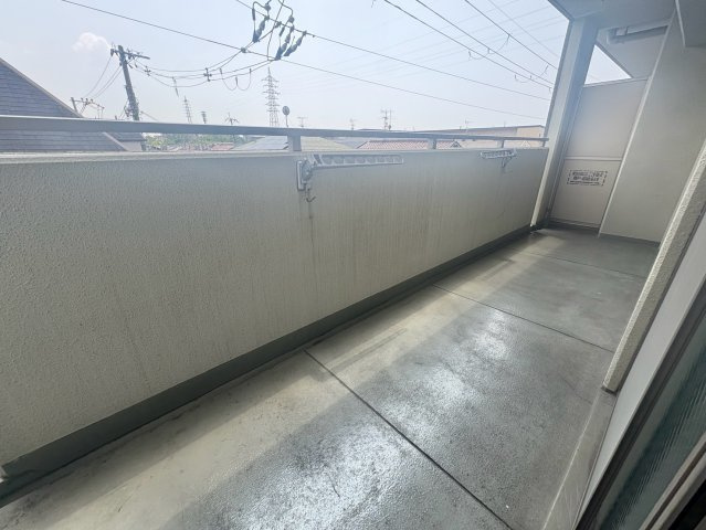 東大阪市中小阪５丁目の賃貸マンションのバルコニー