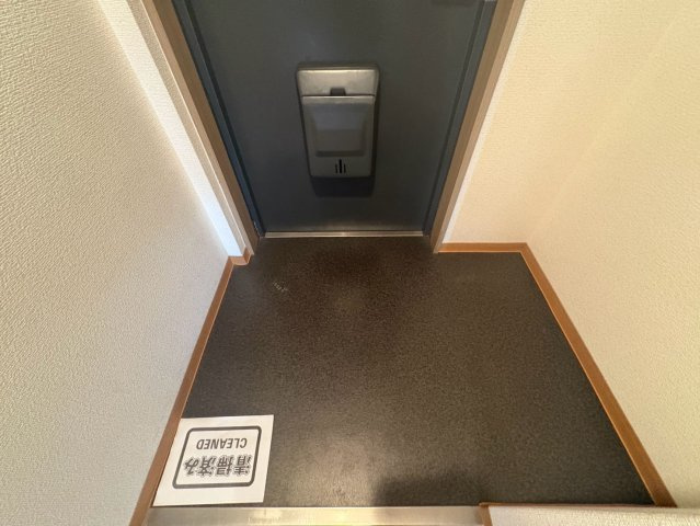 東大阪市中小阪５丁目の賃貸マンションの玄関