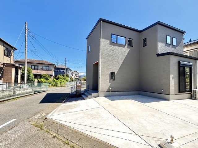 【中古戸建】前橋市下新田町の外観|■外観｜少し気になる！資料請求だけ！大歓迎です♪お気軽に木ノ葉プランニング高崎店までお問い合わせください♪