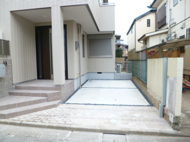 タウンコート中村の駐車場|★敷地内駐車場付き（無料）★