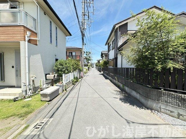茅ケ崎市東海岸南5丁目　売地　全２区画の前面道路含む現地写真|現地外観