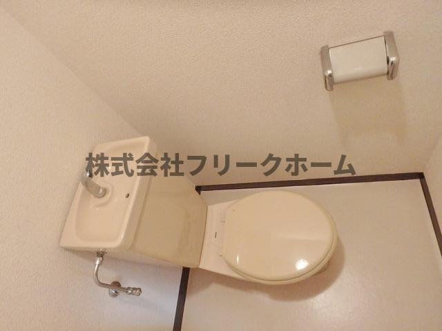 武蔵野市境２丁目の賃貸マンションのトイレ