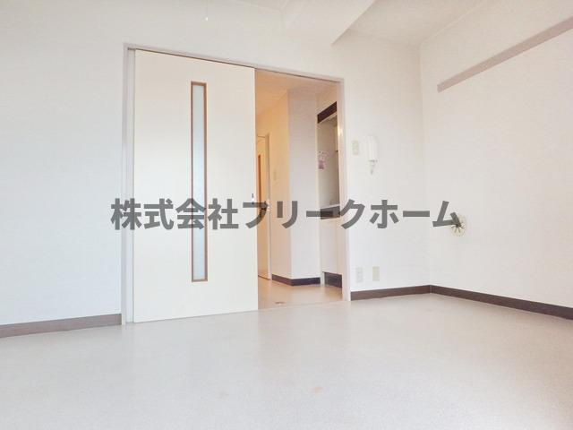 武蔵野市境２丁目の賃貸マンションの居間・リビング