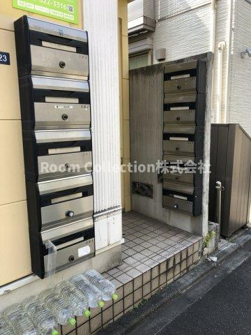 グレースルピナスのエントランス