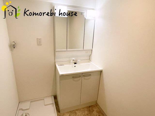 シンメイ大宮マンションの独立洗面台|独立洗面台です