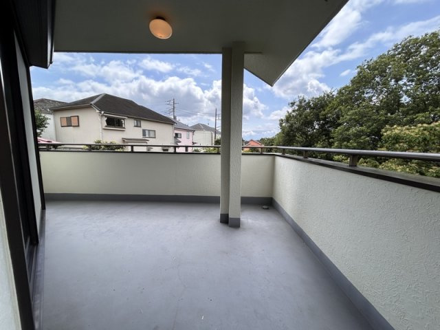 連光寺戸建B棟のバルコニー