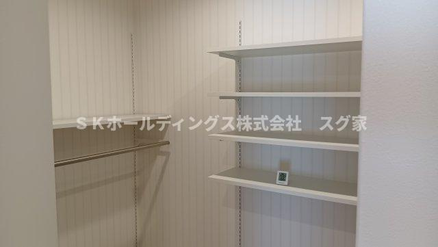 福知山市字長田小字上松戸建て住宅の玄関