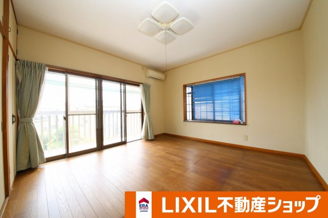 久喜南３丁目中古住宅の洋室|２階洋室8.5帖
