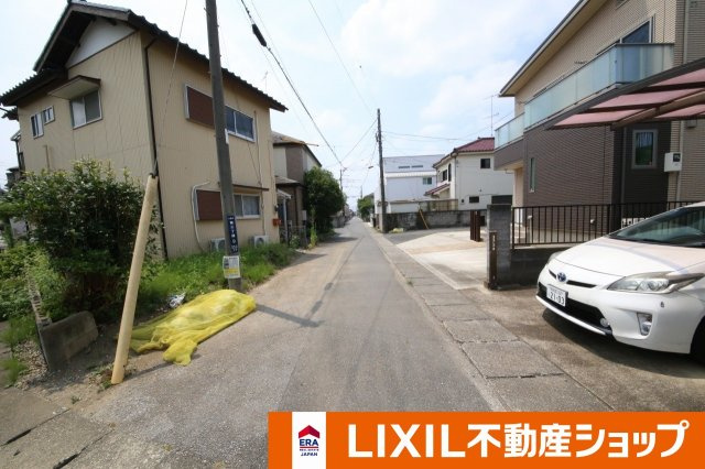 久喜南３丁目中古住宅の前面道路含む現地写真|南側市道