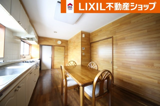 久喜南３丁目中古住宅の居間・リビング