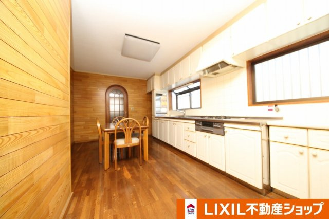 久喜南３丁目中古住宅の居間・リビング