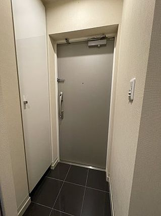 KNOTS浅草の玄関