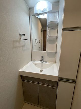 KNOTS浅草の洗面所