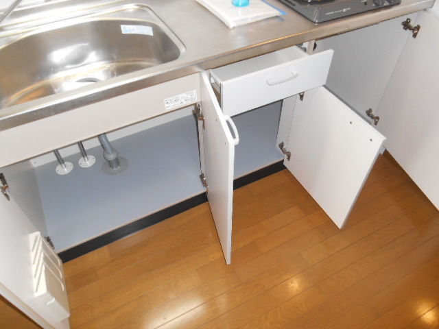 アンプルールフェールネサンスのキッチン