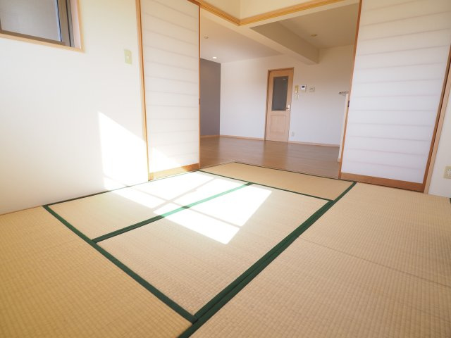 クレサンテームの和室