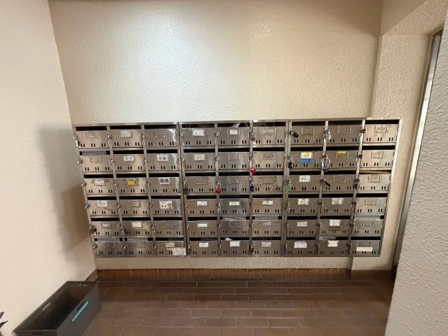 縁樹逆瀬川アーバンライフの洋室