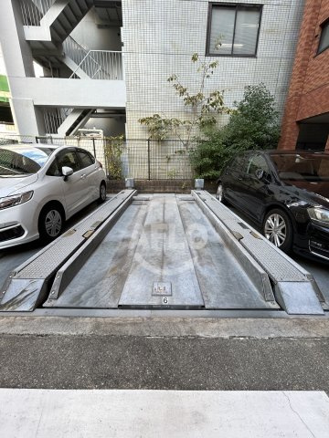 プレサンスセンターコア大阪の駐車場|プレサンスセンターコア大阪　駐車場