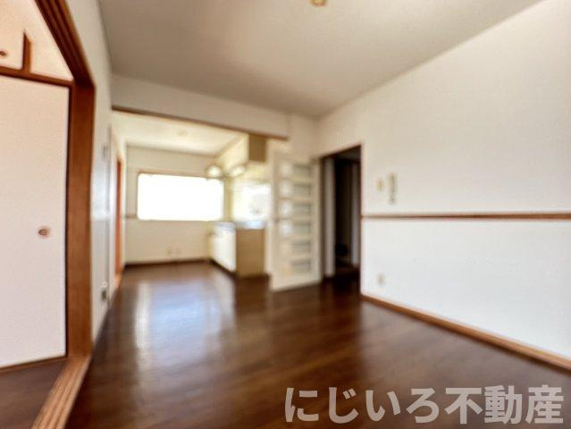 スカイビュー日開野の居間・リビング