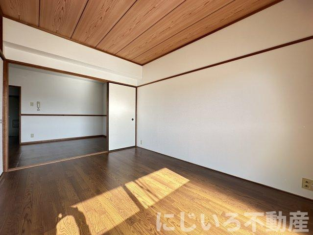 スカイビュー日開野の居間・リビング