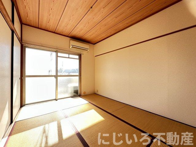 スカイビュー日開野の和室