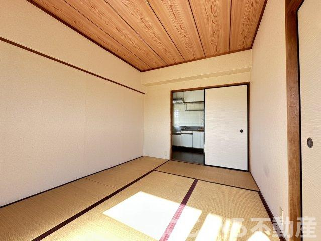 スカイビュー日開野の和室