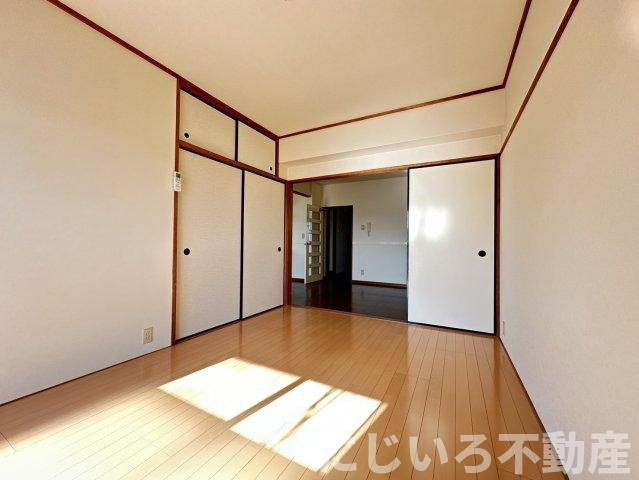 スカイビュー日開野の居間・リビング