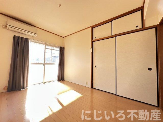 スカイビュー日開野の居間・リビング