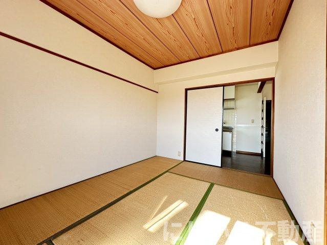 スカイビュー日開野の和室