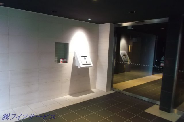 【エントランス】 | プレサンスＮＥＯ心斎橋 | ＴＶモニター付オートロック